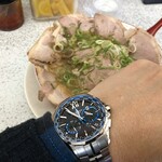 ラーメン玉津 - 左腕の相棒と
