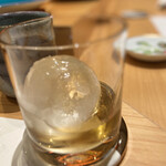 鮨 urag - まん丸氷の梅酒ロック