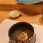 鮨 urag - 富士山サーモン鰹だし煎り酒盗