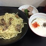 ＳＨＩＮ - マッシュルームつけめん