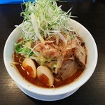 野菜が美味しい鶏豚ラーメン まる重 - 辛ネギ味噌ラーメン：780円