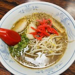 北京楼 - りくセット（生姜ラーメン＆唐揚げ4ヶ）