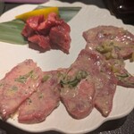 焼肉酒宴くいだおれはなれ家 - 