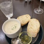 Burgundy - スープ＆パン