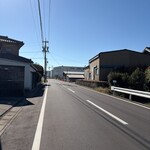 HUJRA HALAL FOOD & RESTAURANT - 遠くから