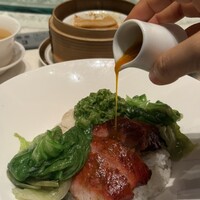 筑紫樓 銀座店 - 焼味飯　卵黄ソースかけていた