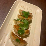 無限餃子食べ放題 町餃子 新宿西口店 - 