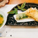 みなと寿し - いとより、万願寺とうがらしの天ぷらと天つゆ