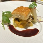 Le RESTAURANT - ポルチーニ茸とバターナッツカボチャのフイユテ　林檎のサラダ