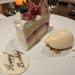 Le RESTAURANT - ニバーサリーケーキ（1/2カット）&アイス