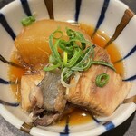 酒場 いっこまっこ - 付き出し（ぶり大根）　500円外