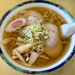 麺龍 - 佐野ラーメンの見事なまでの澄み具合はいかがですか？