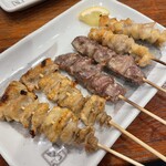 やきとり 大吉 - 料理写真:なんこつ（＠176円）
ずり（砂肝）（＠176円）
かわ（塩）（176円）