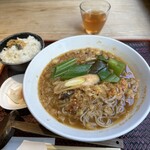 や乃家 - （温）冬季限定 味噌タヌキそば（1,100円）