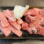 焼肉 寛十郎 - 料理写真:四国カルスト産
土佐あかうしカイノミ
土佐あかうしヘッドバラ