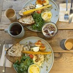 GARDEN HOUSE CRAFTS - 