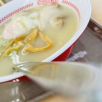 スガキヤ - 料理写真:【スガキヤの特製ラーメン】630円
普通のラーメンに
チャーシュー追加
玉子追加
したもの。