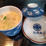 弥助鮨 - 茶碗蒸しも熱々で⋯(^^)