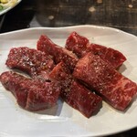 炭火焼肉ホルモン うらら - 