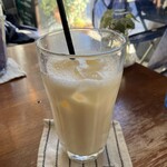 BOWLS cafe - ミルクセーキ