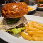 モスプレミアム 桜木町クロスゲート店 - 