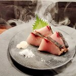 こだわりもん一家 - 香ばしいことこの上なしの藁炙り寒鰤