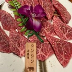 A5仙台牛焼肉 肉豊作 - 