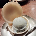 こだわりもん一家 - 食後のデザートは塩アイス最中