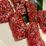 A5仙台牛焼肉 肉豊作 - 