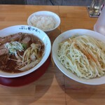 築地の中華そば 伊蔵八 - 