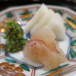 京都 吉兆 - 蕪、日の菜、蕪菜の漬物アップ