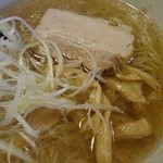 アイバンラーメン - こだわりの温めてのせるチャーシュー