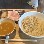 なにわ麺次郎 雅 - 高坂鶏つけ麺