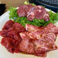 焼肉あきら 本郷本店 - 