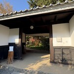 エヴァム・エヴァ・ヤマナシ・アジ - 