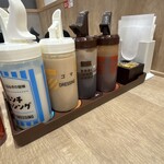 松のや - ドレッシングたくさん