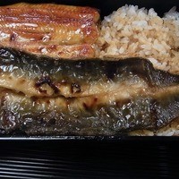 うなぎ秋本 - 裏側