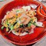 銀次郎 - 前菜　シェフ自ら釣り揚げた鳥羽国崎産ブリ
      　　　　　　　長野県産御当地　信州サーモン