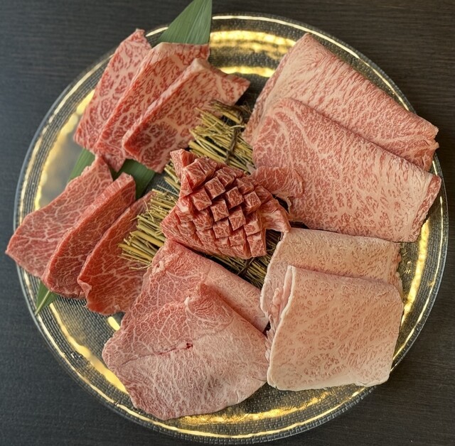 黒毛和牛A5ランク特選肉盛り合わせ