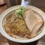 元祖札幌ラーメン もぐら - チャーシューの大きさ