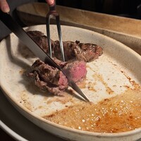 カルネジーオ イースト - 