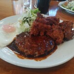 ナセバナル - 料理写真:ハンバーグ&唐揚げ＋目玉焼きトッピング　950円＋？