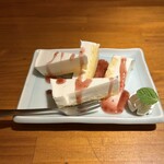 全席完全個室 吉蔵 - アイスチーズケーキ　(税込583円)