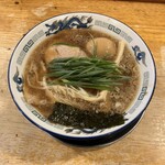 もんど - 蔵出し醤油麺 味玉入り　税込1,100円