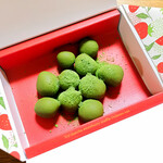 伊藤久右衛門 - 宇治抹茶 苺とりゅふ お茶苺さん