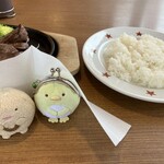 ステーキのどん - ハンバーグ(130g)＆牛ハラミスライスステーキ(60g)ランチ。