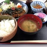 つつじヶ丘レストハウス - 納豆カツ定食