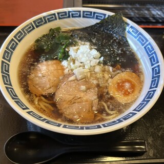 焼肉石岡苑 - 料理写真:醤油ラーメン