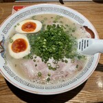 博多ラーメン でぶちゃん - 