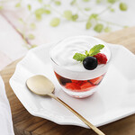 神戸クックワールドビュッフェ - 『ベリーベリーゼリー』
さっぱりとした甘さのゼリーと甘酸っぱいベリーの風味がたまらない♪